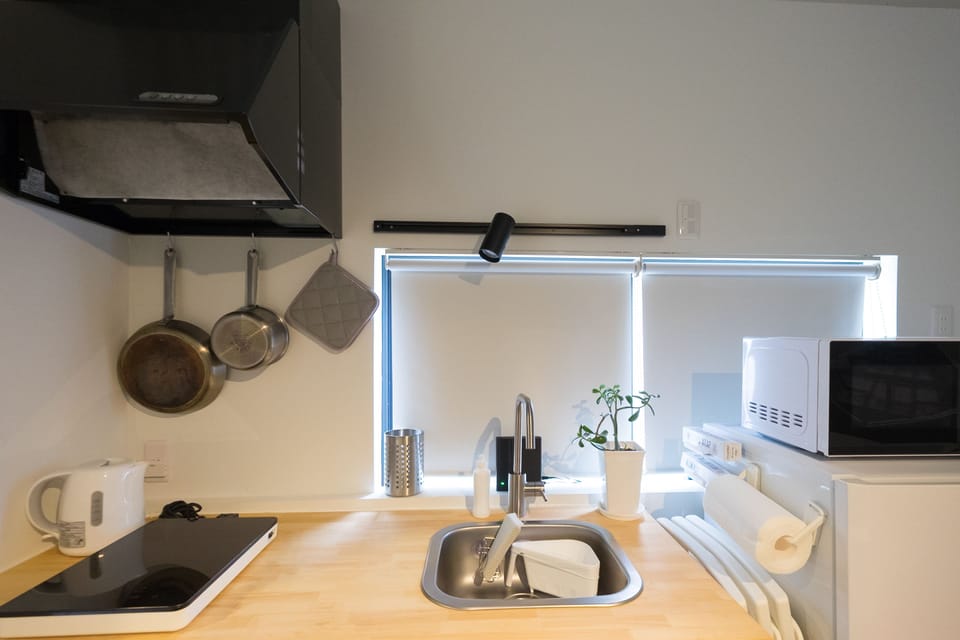 Fridge, microwave, stovetop, toaster