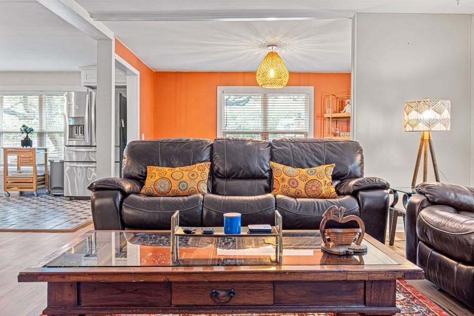 Comfortable leather reclining chairs - seating for 6