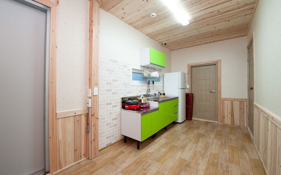 Private kitchenette