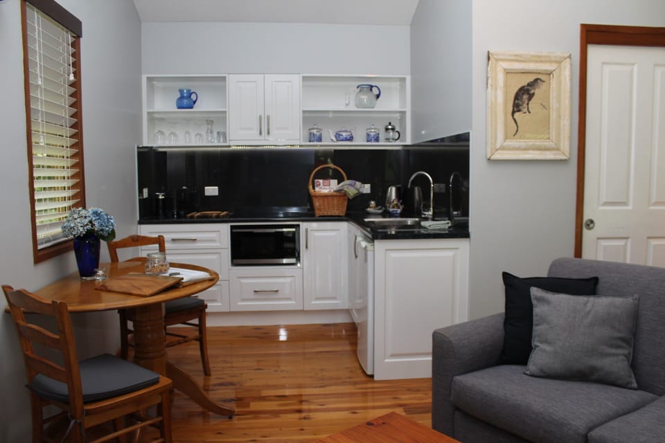 Toorak Cottage | Private kitchen | Espresso maker, coffee/tea maker, fridge, microwave