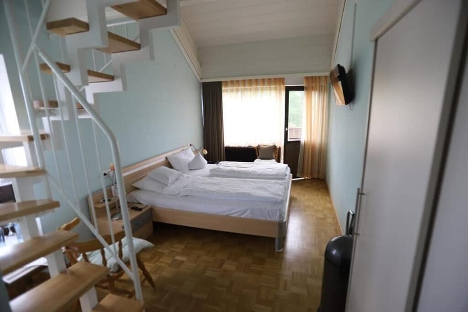 In-room safe, desk, blackout drapes, free WiFi