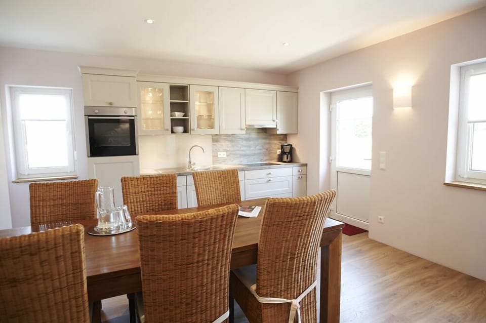 Apartment (Lüneburg), Shared Kitchen | Shared kitchen | Fridge, oven, stovetop, dishwasher