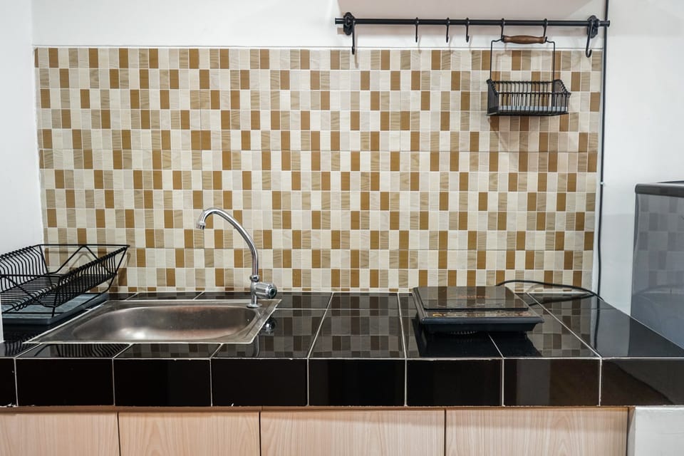 Room | Private kitchen | Fridge, stovetop, electric kettle, cookware/dishes/utensils