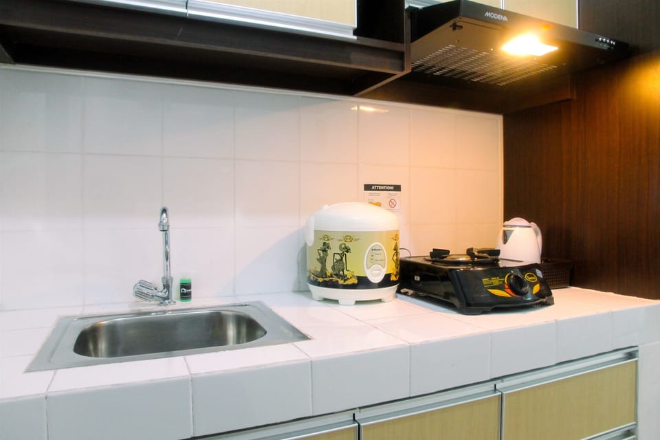 Room | Private kitchen | Fridge, stovetop, electric kettle, cookware/dishes/utensils