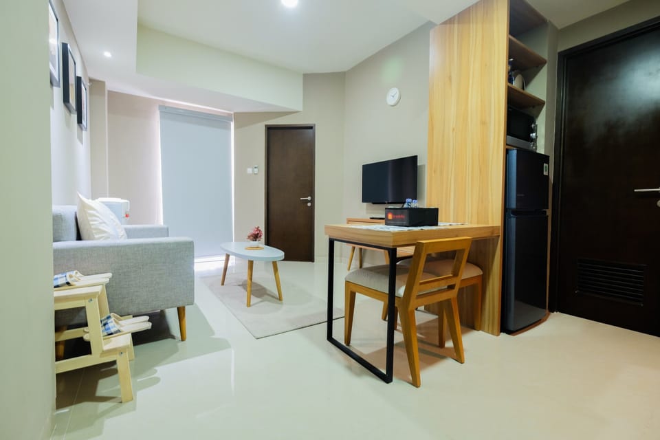 Room | In-room dining