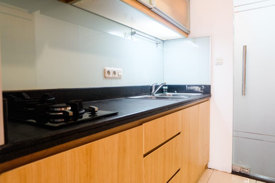 Room | Private kitchen | Fridge, stovetop, cookware/dishes/utensils