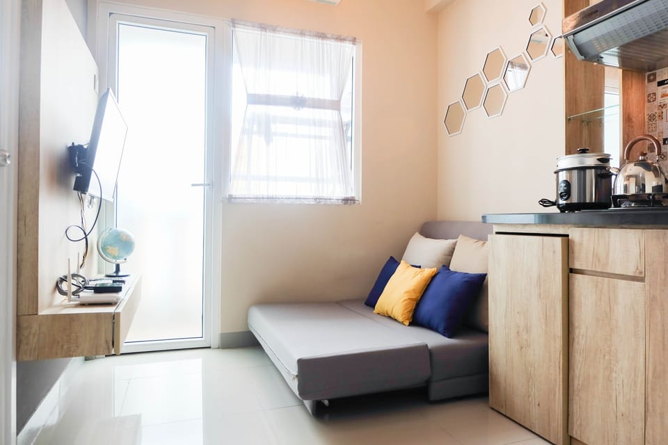 Room | Living area | TV