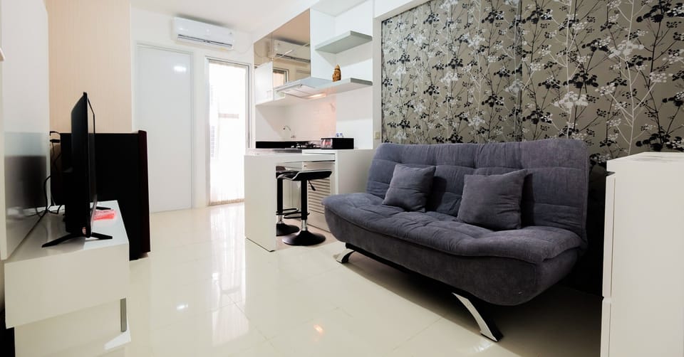 Room | Living area | TV