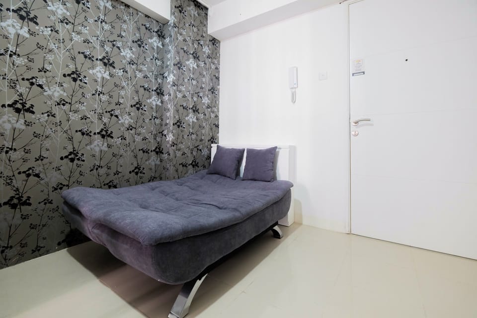 Room | Living area | TV