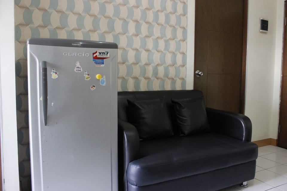 Room | Living area | TV