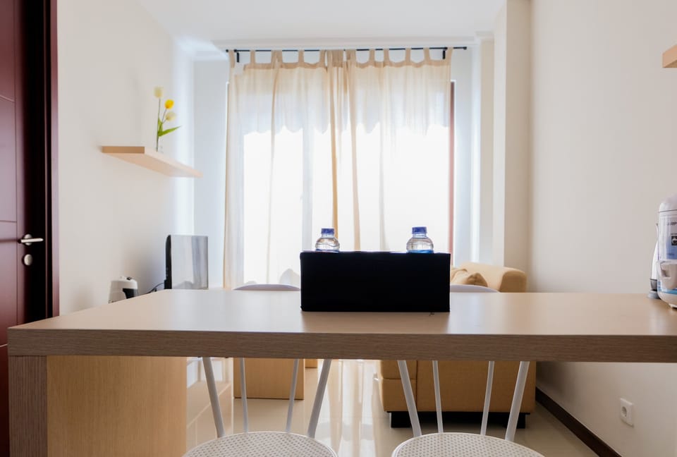 Room | In-room dining