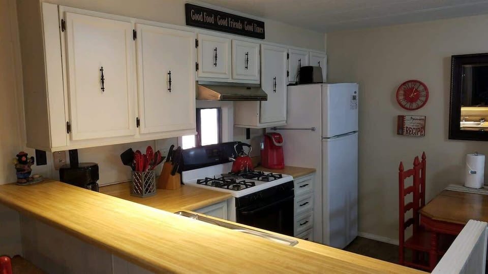Fully stocked kitchen