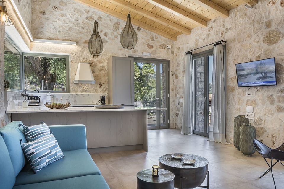 Villa | Private kitchen | Full-size fridge, oven, stovetop, dishwasher