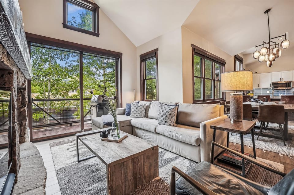 Living Room - Main Street Junction 29 - Breckenridge Vacation Rental