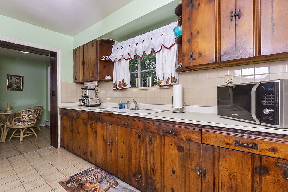 Indoors, Room, Flooring, Hardwood, Furniture