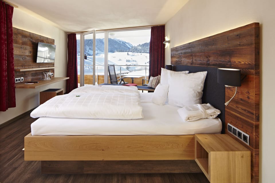 Junior Double Room | In-room safe, blackout drapes, soundproofing, free WiFi