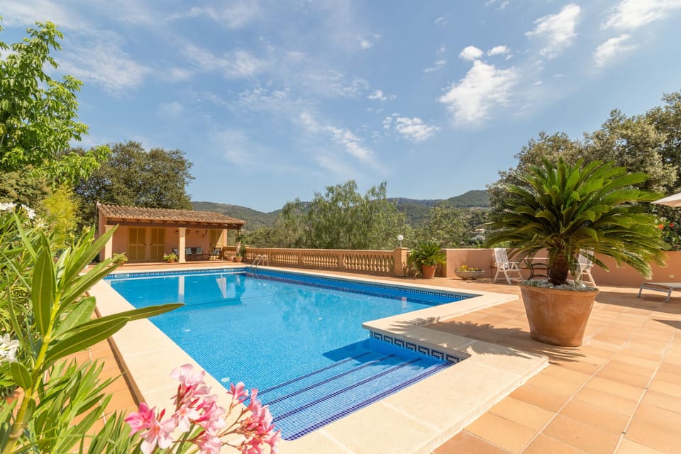 Beautiful villa with pool