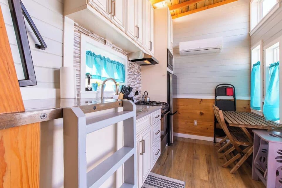 Dining Area and Kitchen View
