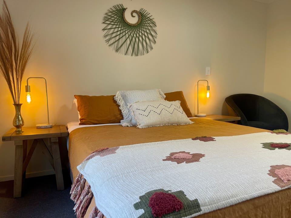 Superior Double Room | WiFi (free), bed sheets