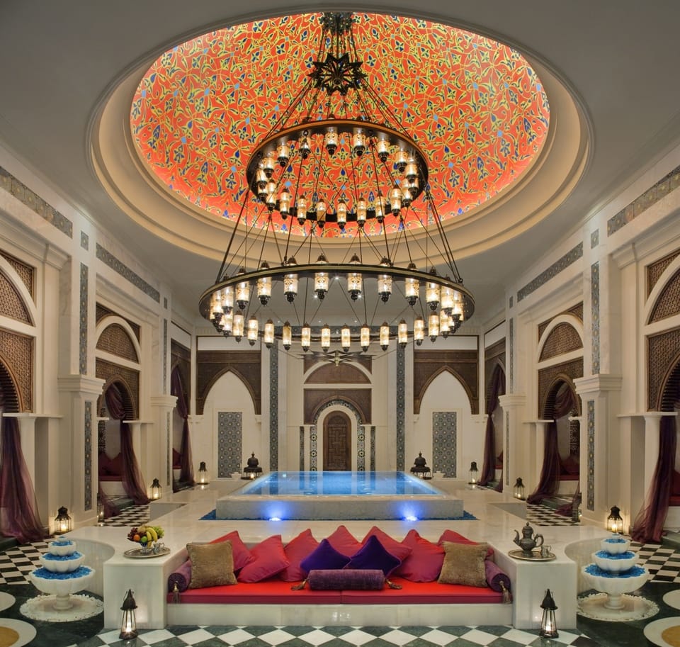 Couples treatment rooms, sauna, hot tub, steam room, Turkish bath