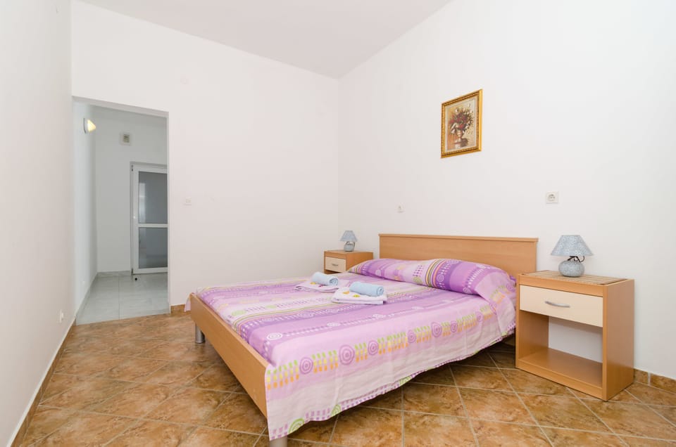 Double Room, Terrace, Sea View | Bed sheets