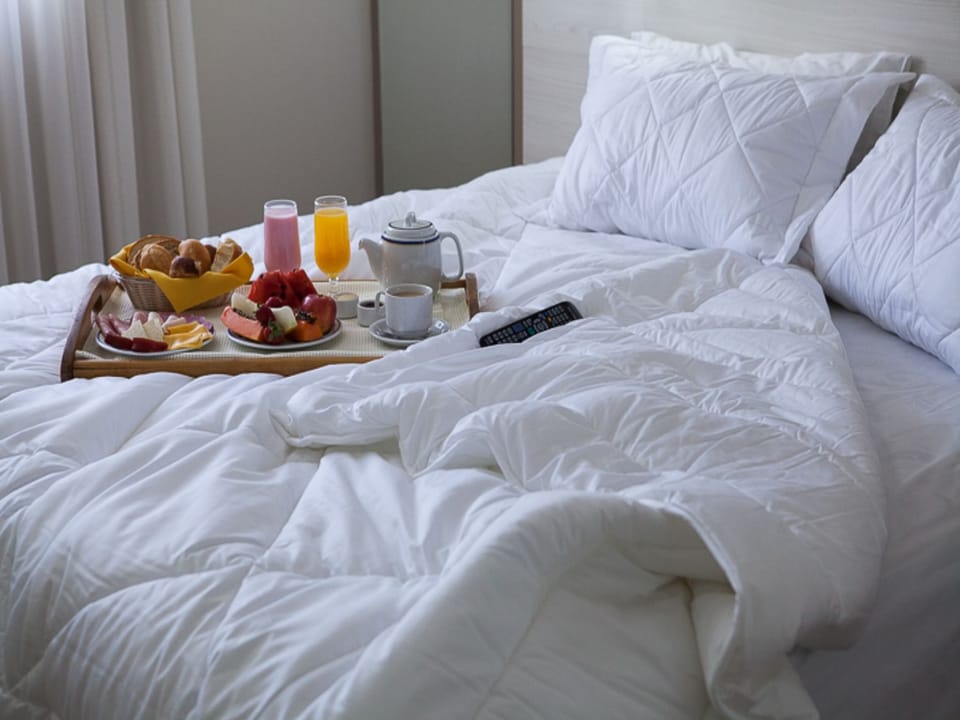 Superior Room | Minibar, in-room safe, desk, laptop workspace