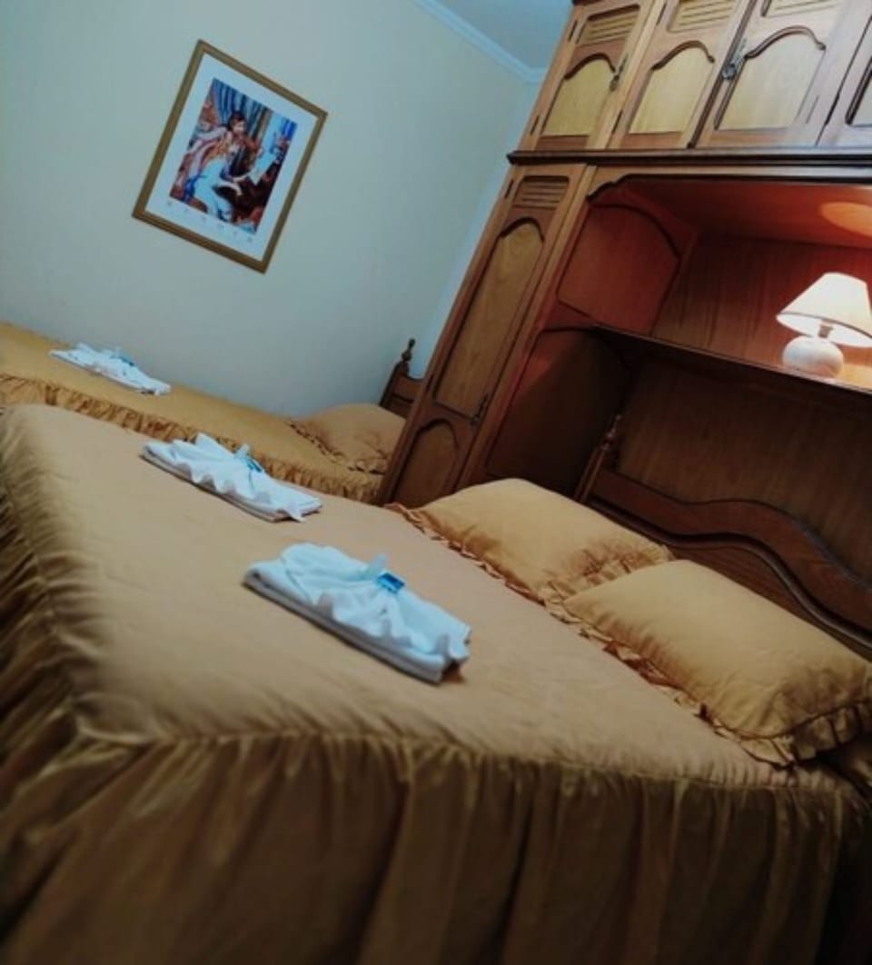 Standard Room | Hypo-allergenic bedding, down comforters, memory foam beds, minibar