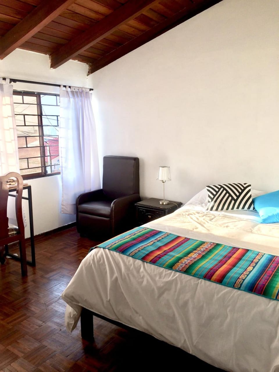 WiFi (free), bed sheets