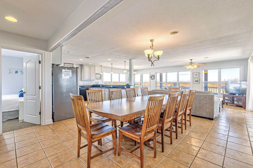 Mid-Level Dining Room with Table (seats 10)