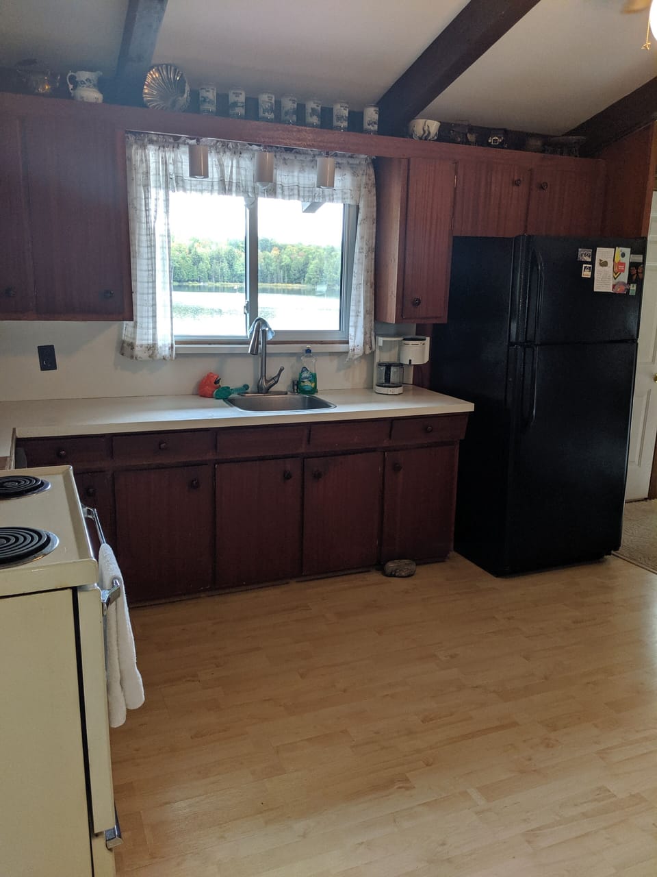 Kitchen with water view 