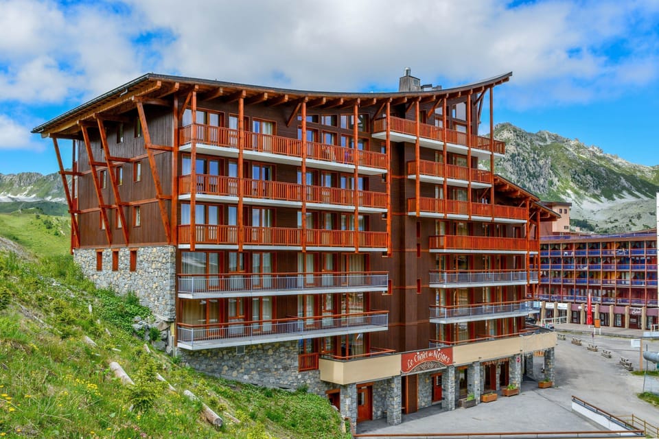 Welcome to your mountain getaway.