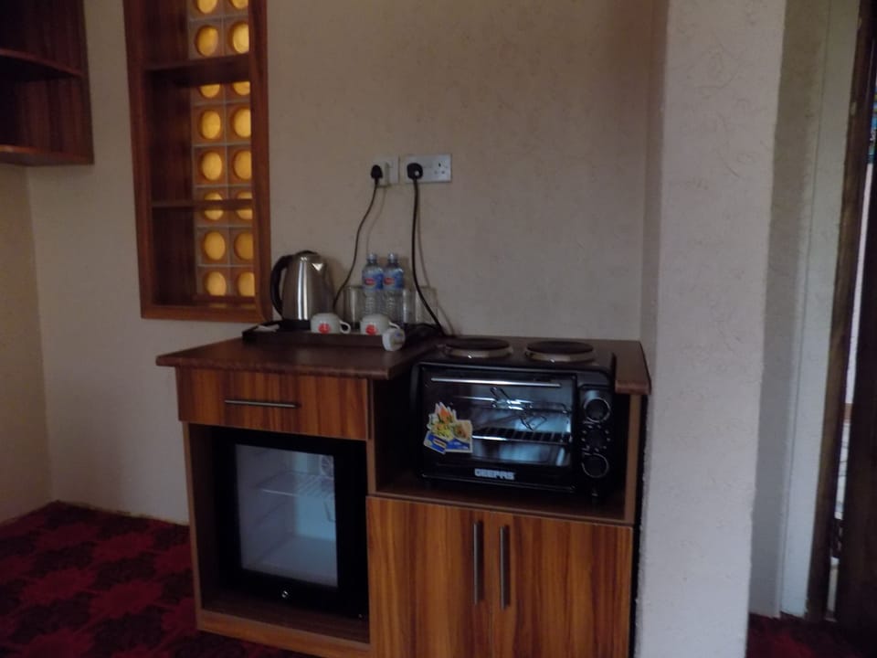 Deluxe Double Room | Private kitchenette | Electric kettle