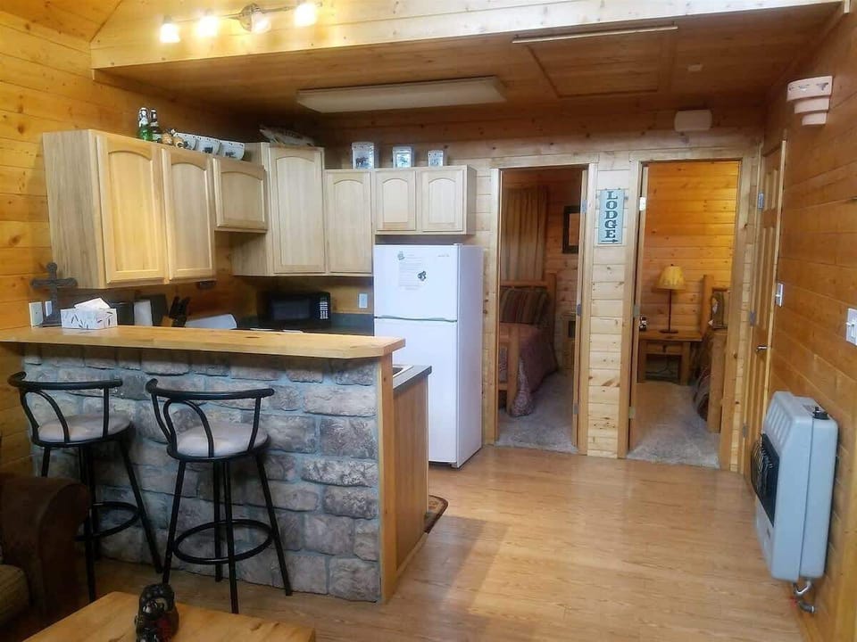 High Mountain Cabin - Cozy Cabins LLC