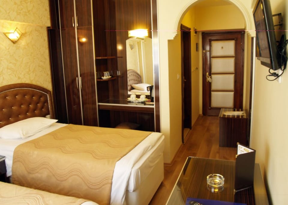 Standard Twin Room | Hypo-allergenic bedding, desk, laptop workspace, free WiFi