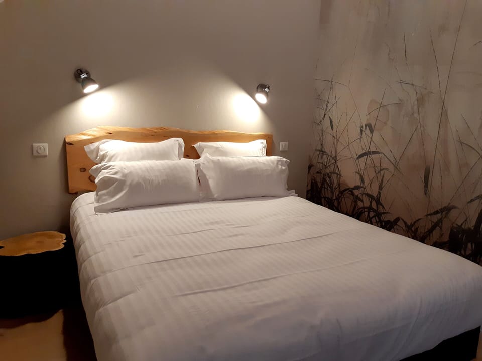 Soundproofing, free WiFi, bed sheets, wheelchair access