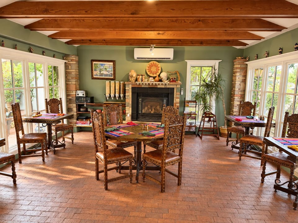 Casa Blanca Inn Bed and Breakfast in Farmington