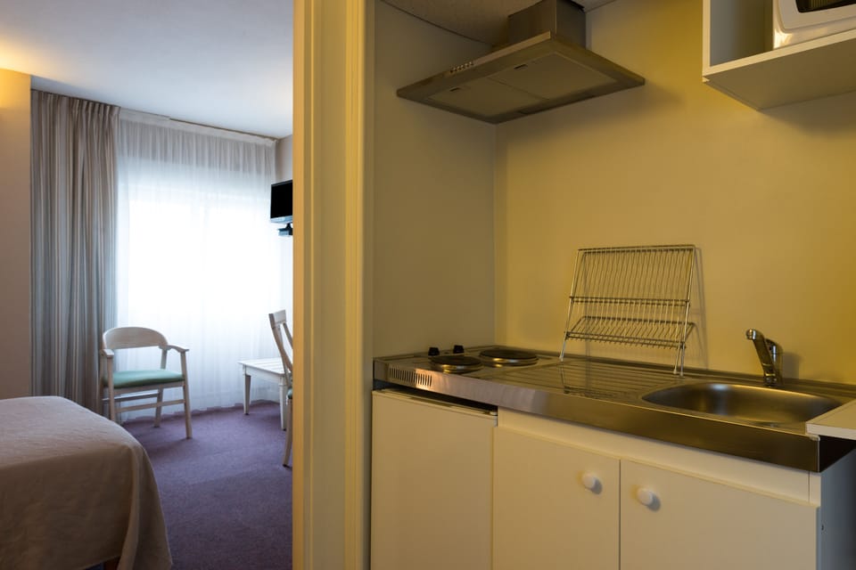 Studio | Soundproofing, iron/ironing board, free WiFi