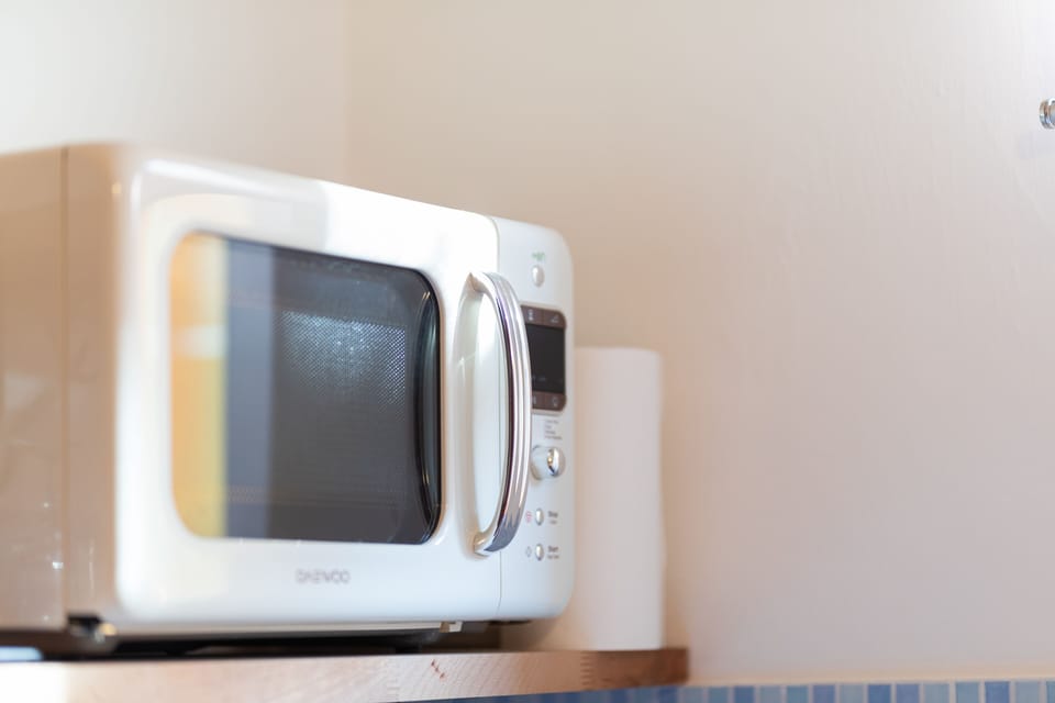 Studio | Microwave