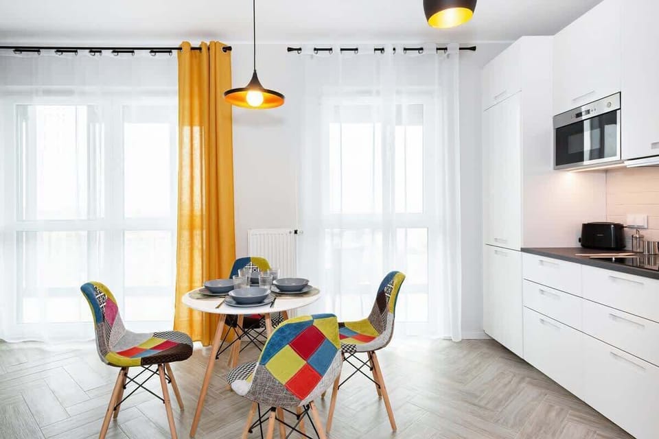 Spacious living room with full equipment. 