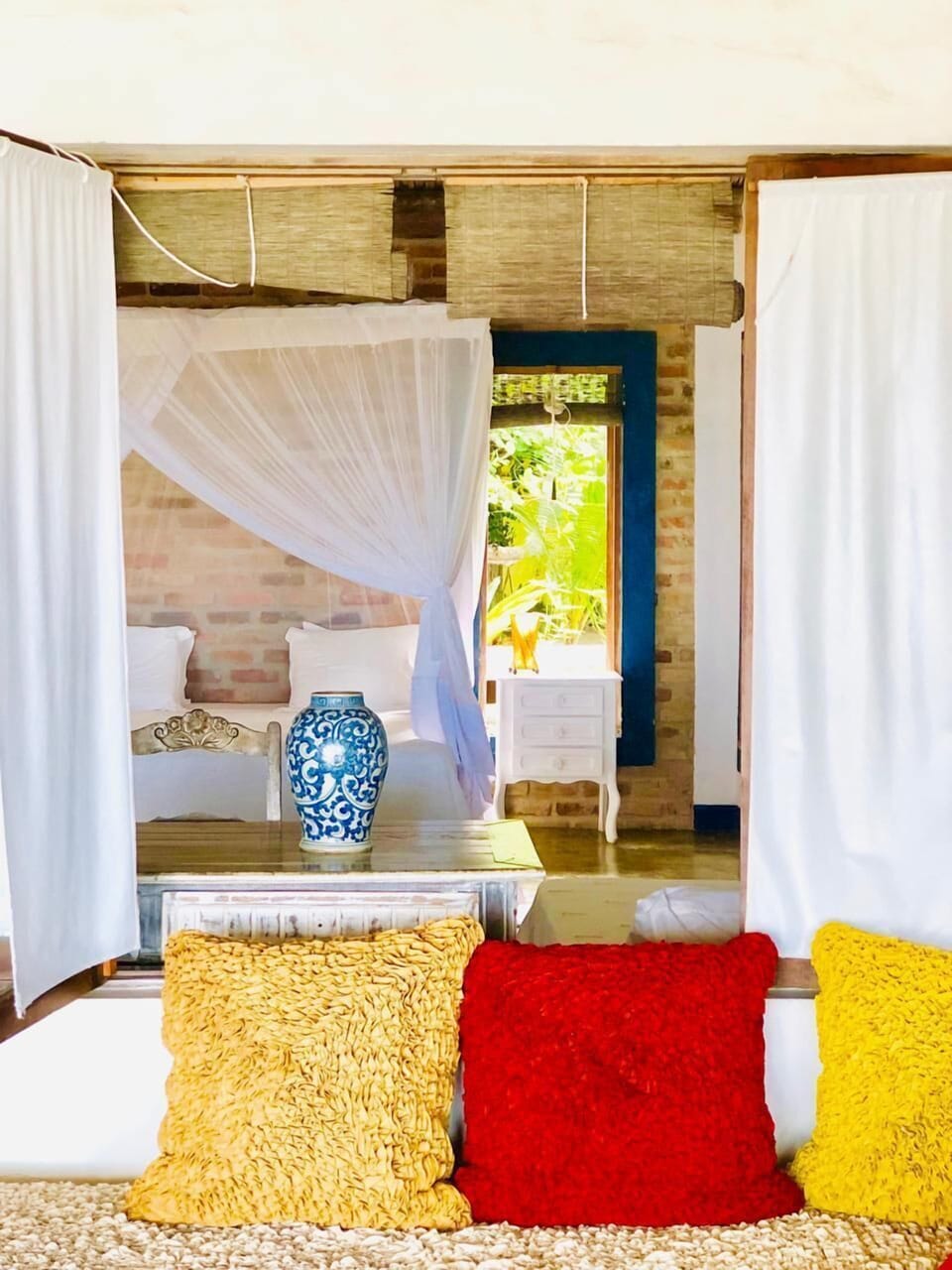 Blackout drapes, WiFi (free), bed sheets
