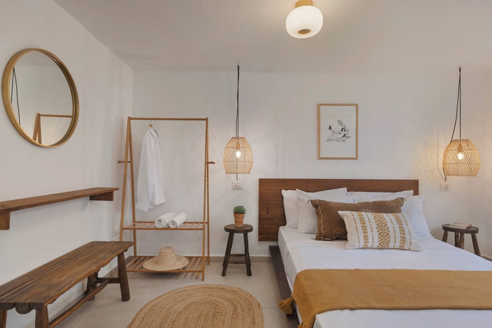 Basic Villa, 2 Bedrooms | Hypo-allergenic bedding, desk, blackout drapes, free WiFi