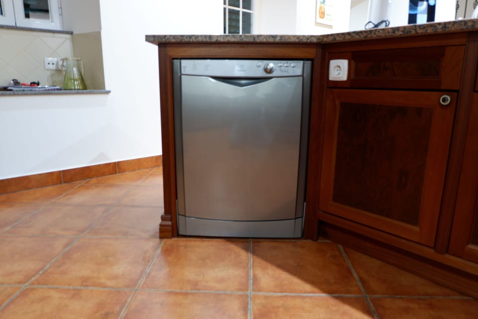 Tired of doing dishes manually. Use the dishwasher