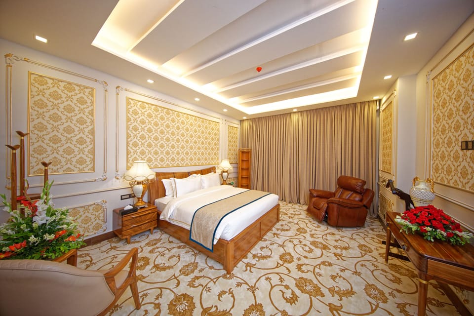 Down comforters, minibar, in-room safe, individually furnished