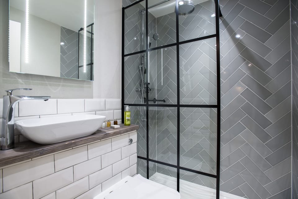 Superior Studio | Bathroom | Towels