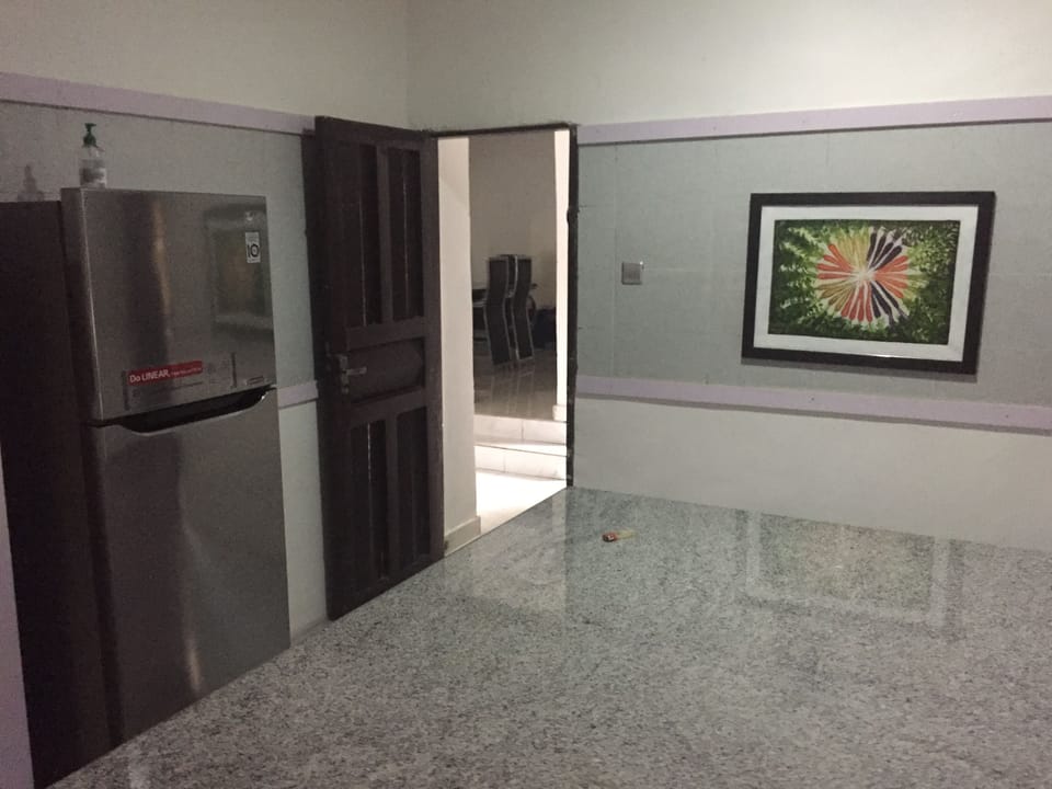 Family Villa | Private kitchen | Full-size fridge, microwave, oven, stovetop