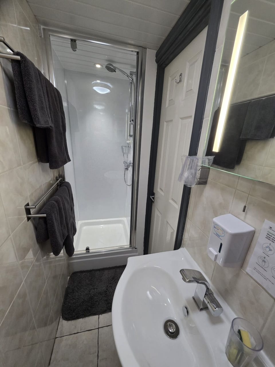 Superior Double Room, Ensuite | Bathroom