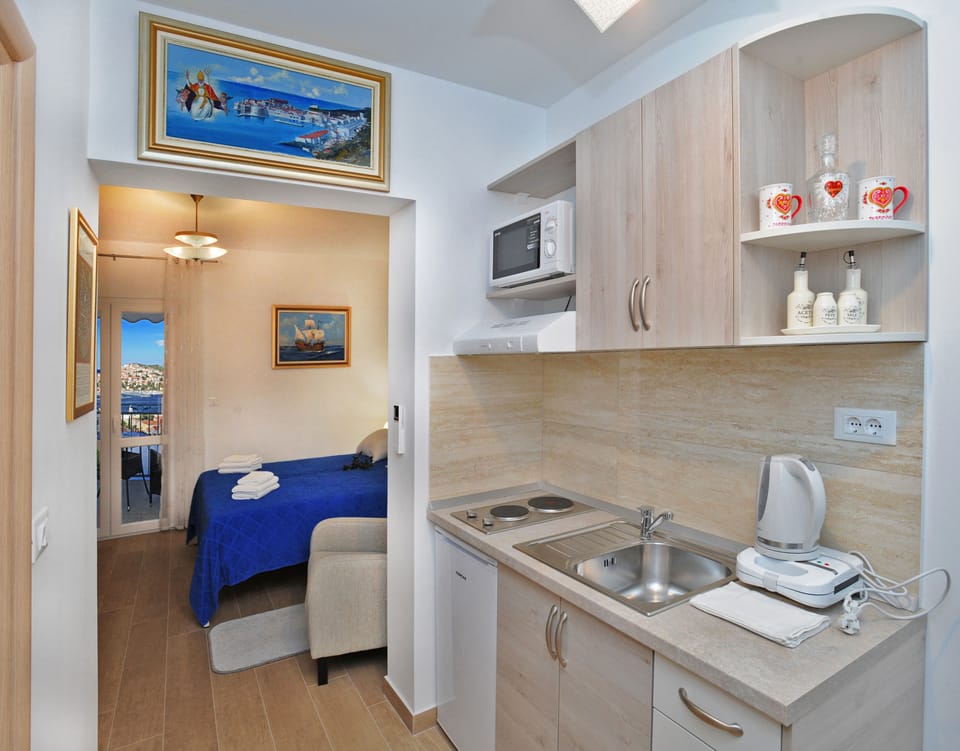 Kitchenette