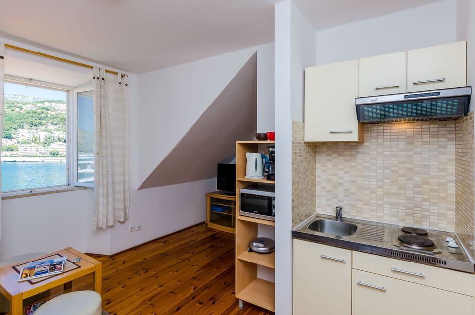 Kitchenette