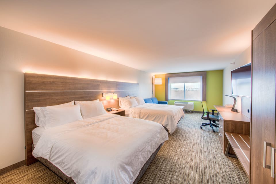WiFi, bed sheets