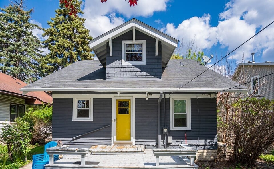 House (3 Bedrooms) | Property amenity